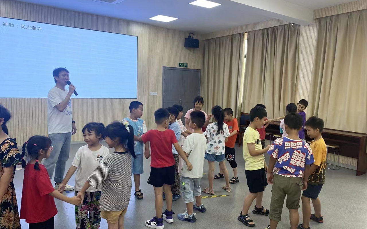 融水龙观乡中心学校